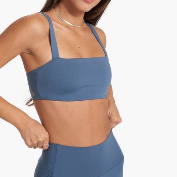 Vuori Other - VUORI EVOLVE Square Neck Bra sz XS NWOT